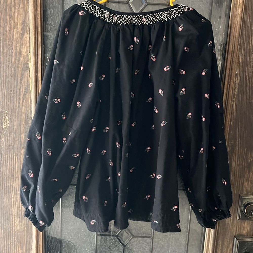 Old Navy BOHO Balloon Sleeve Top - Picture 6 of 8